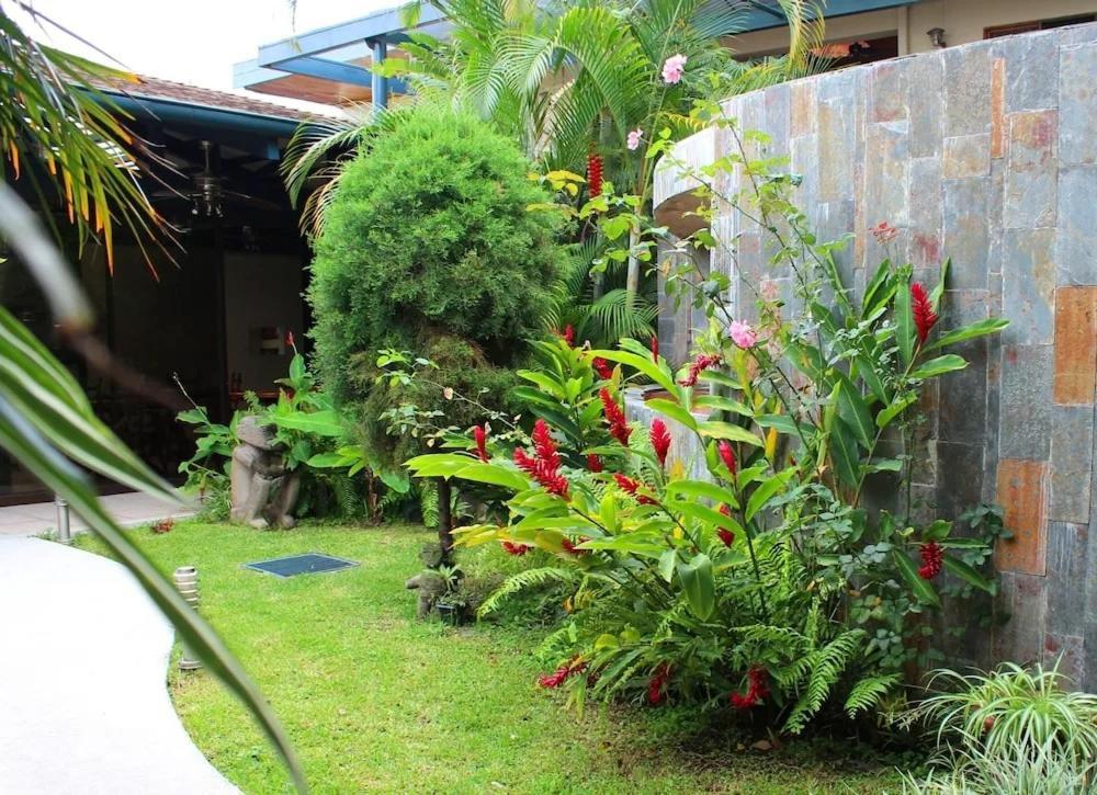 Hotel Ecological Inn San José Buitenkant foto